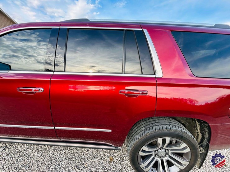 2018-gmc-yukon-denali-image-26