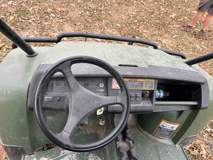 john-deere-gator-image-15