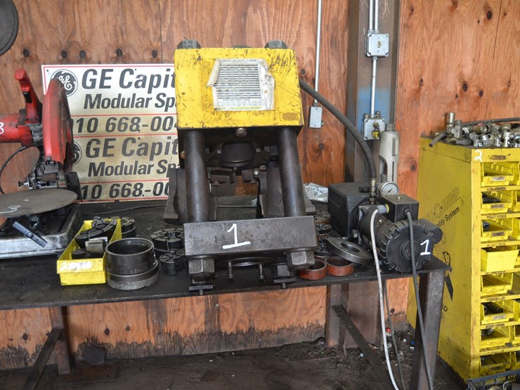 weather-head-hydraulic-hose-machine-w/-steel-table-image-1