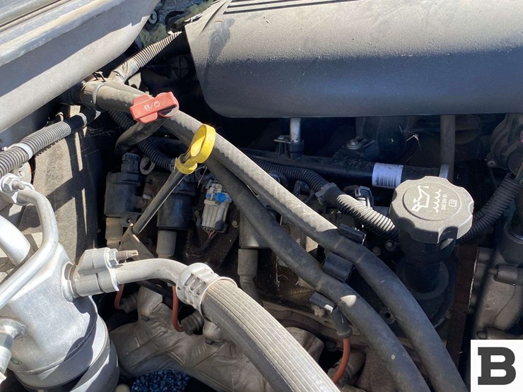 2004-chevrolet-silverado-1500-image-35