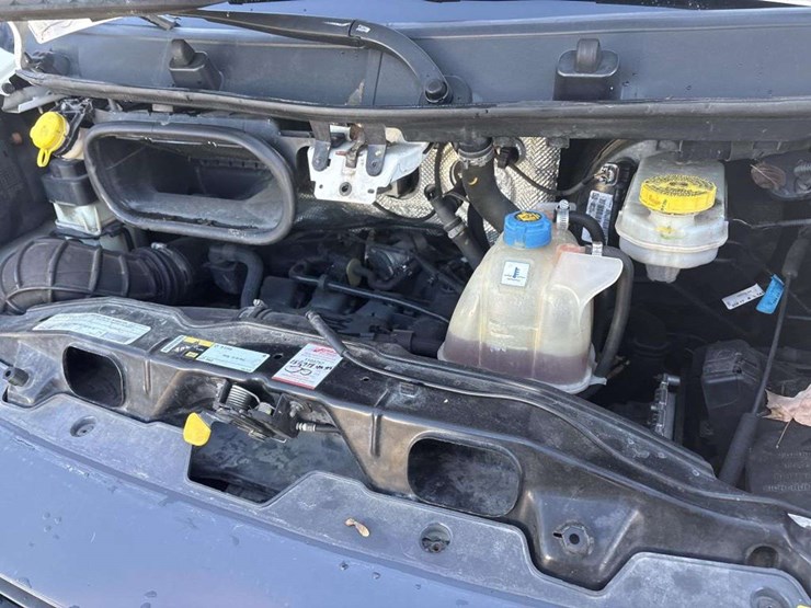 2018-ram-promaster-1500-image-21