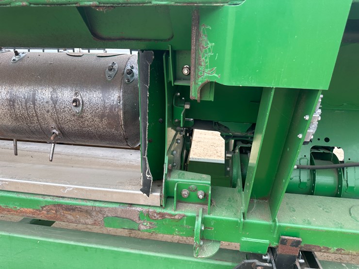 2014-john-deere-640fd-image-13