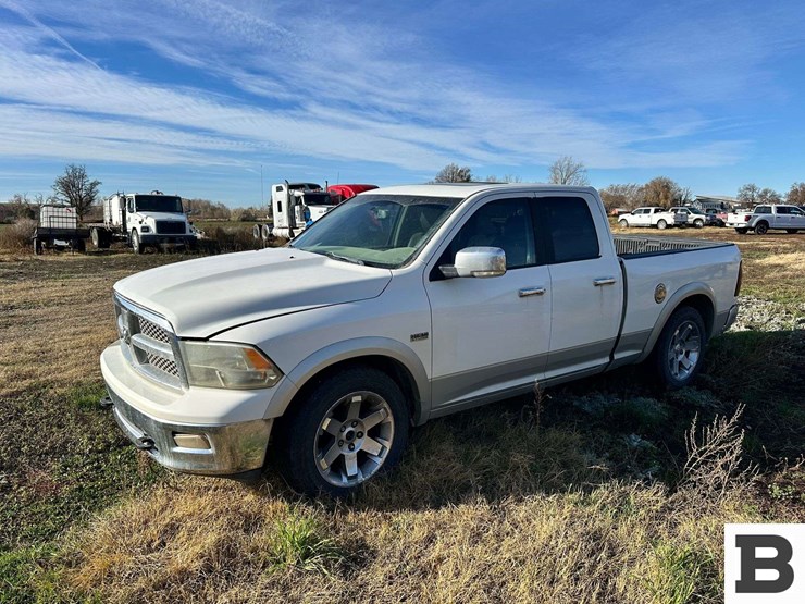 2009-dodge-1500-image-1