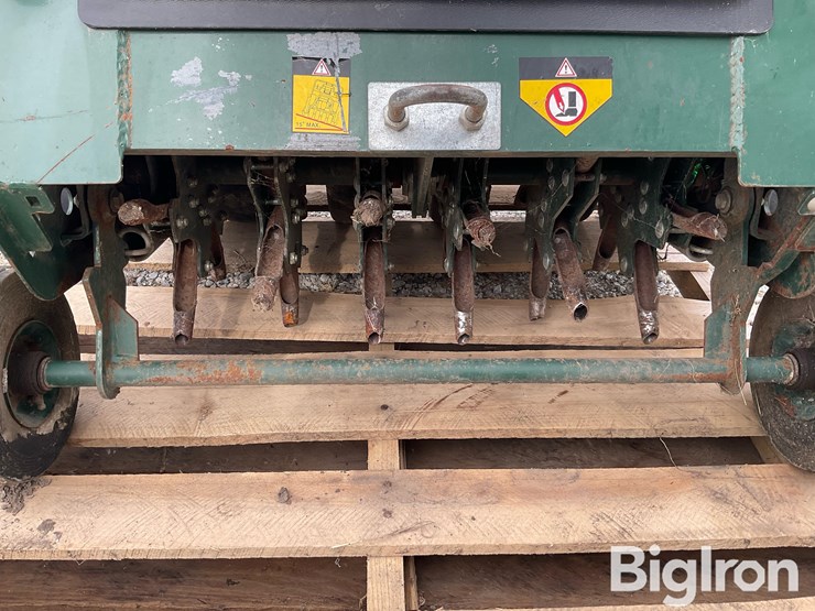 turfco-turnaer-6-walk-behind-aerator-image-19