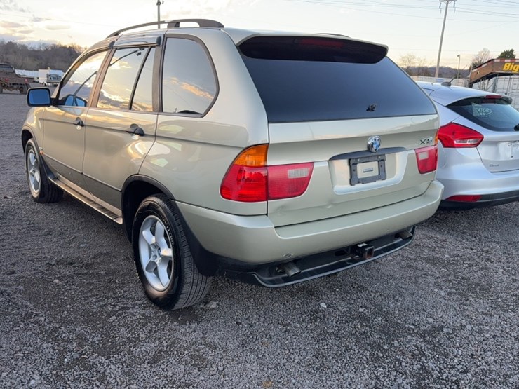 2001-bmw-x5-image-9