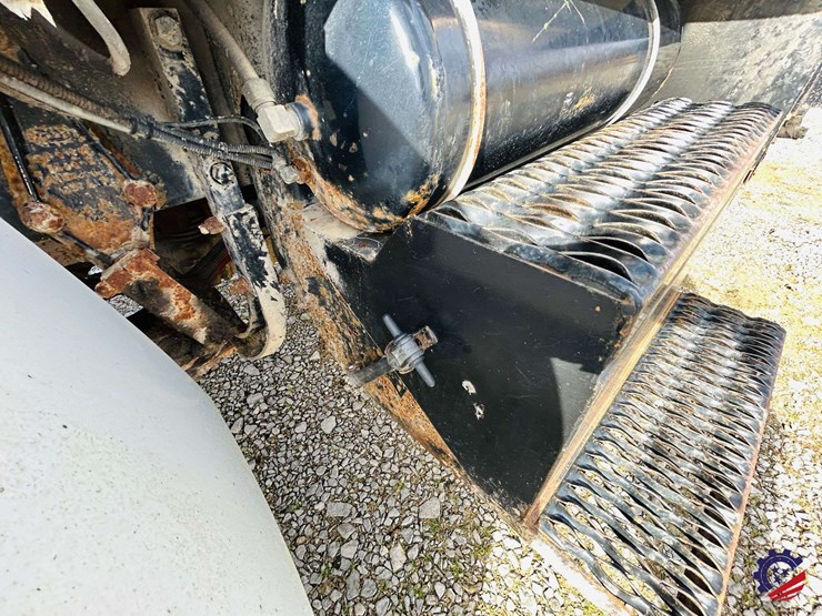 2007-peterbilt-340-image-20