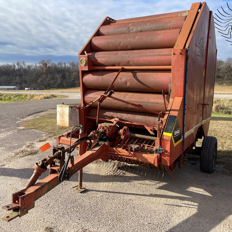 #1408 • OMC 596 Roll Baler