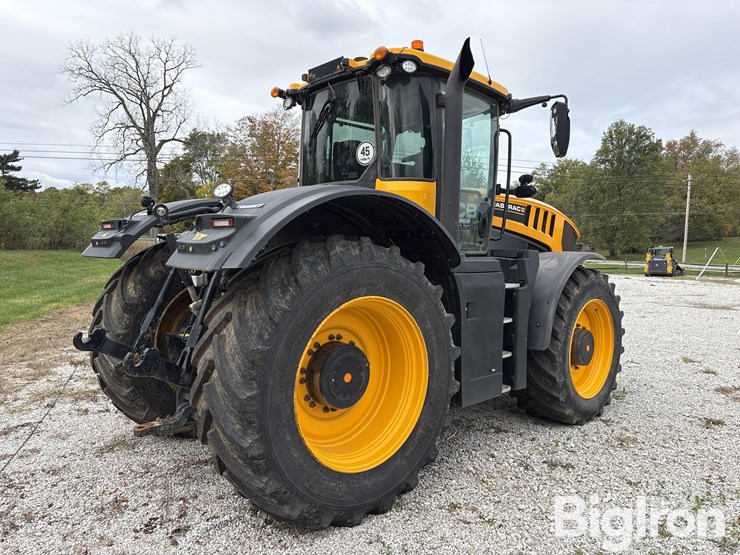 2022-jcb-8330-4wd-tractor-image-5