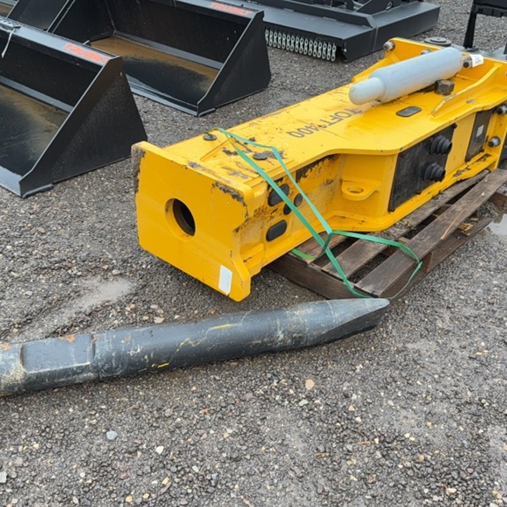 #2046 • TOFT 1400 EXCAVATOR HYD BREAKER