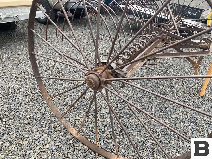 vintage-8'-hay-buck-rake-image-5