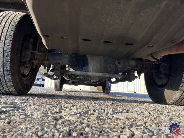 2019-ford-f350-xl-image-31