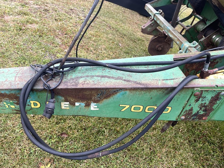 john-deere-7000-image-20