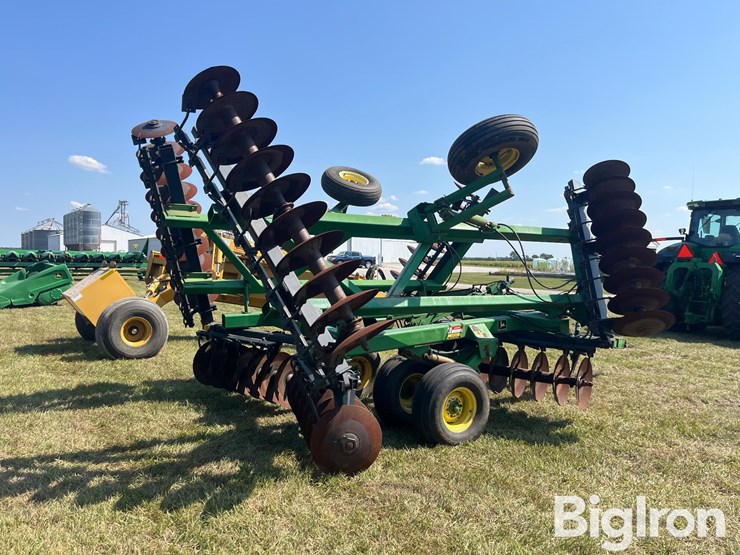 john-deere-630-image-5