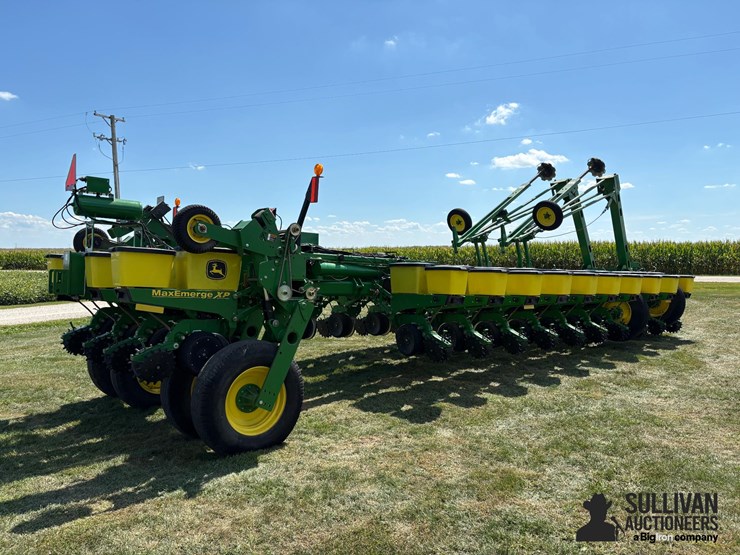 2013-john-deere-1770nt-image-5