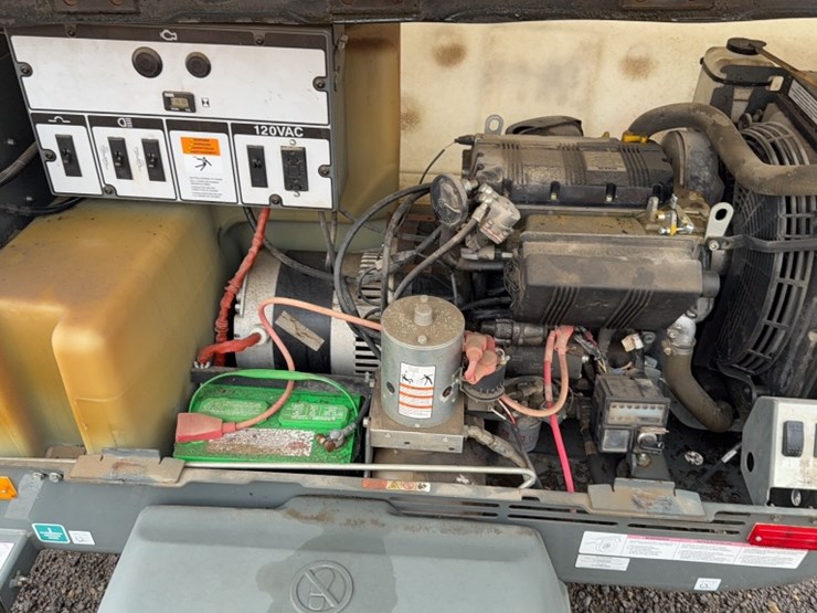 #2057-•-wacker-neuson-towable-light-tower-image-10