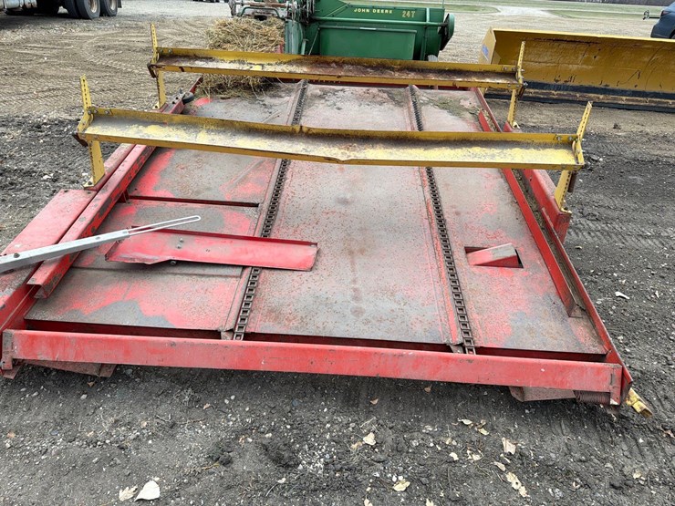 john-deere-24t-image-27