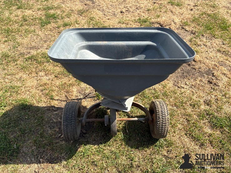 pull-type-yard-spreader-image-6