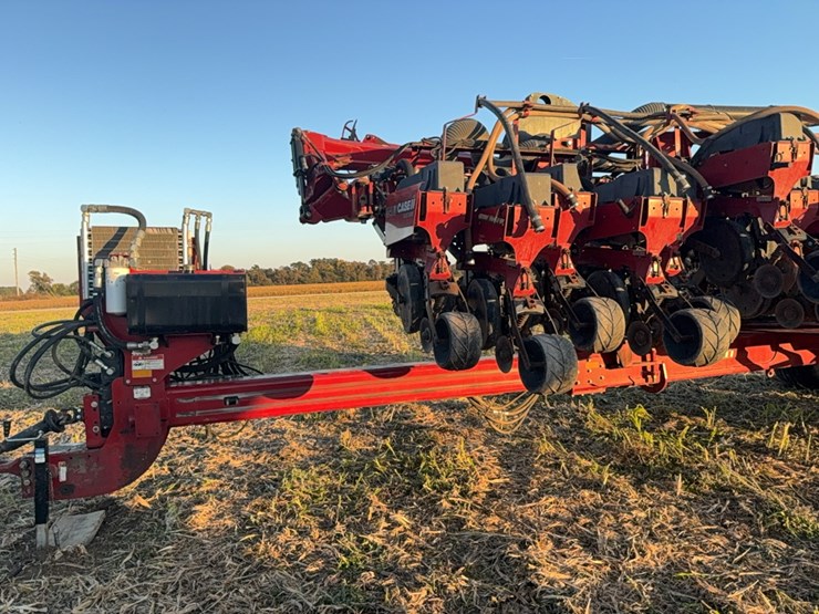 case-ih-1240-image-150