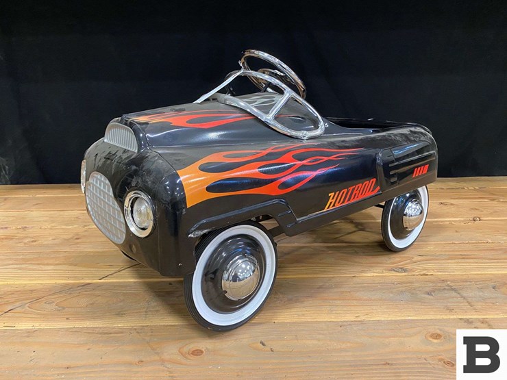 beyond-infinity-toy-pedal-hot-rod-image-1