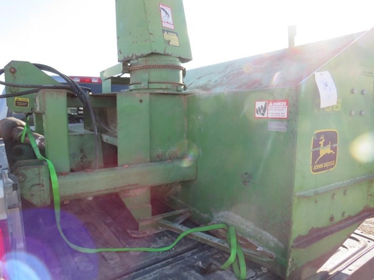 john-deere-686-image-5