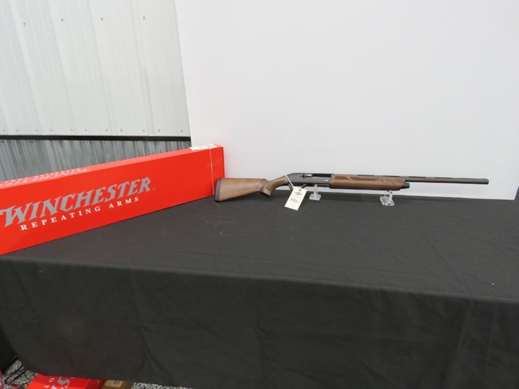 winchester-super-x3-semi-auto-12-gauge-shotgun-never-been-fire-image-11