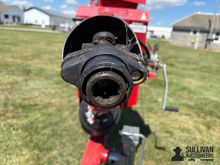 westfield-mk80-61-8"x61'-swing-away-auger-image-10