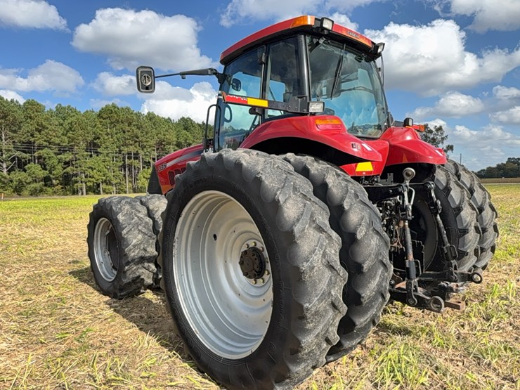 case-ih-magnum-335-image-3