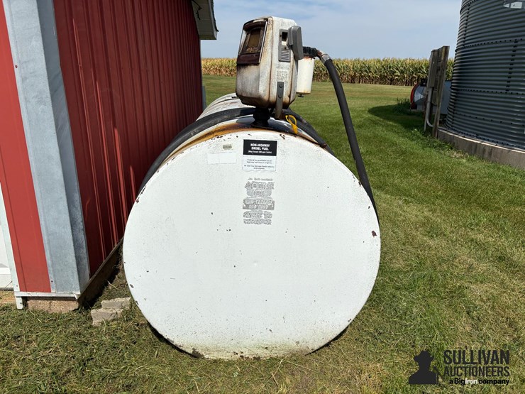 1,000-gal-fuel-tank-w/electric-pump-image-2