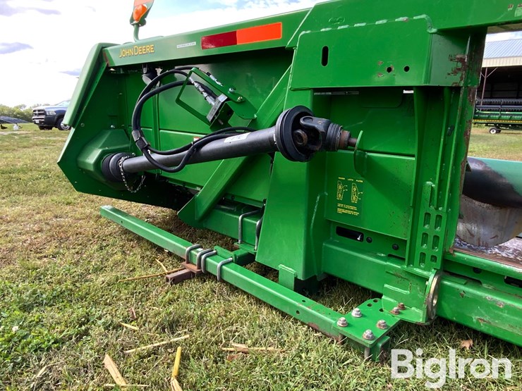 2010-john-deere-608c-image-14