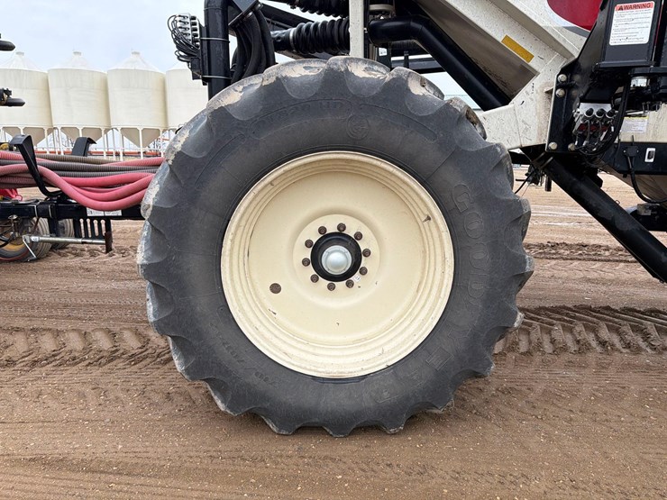 2016-bourgault-3320-66-image-47