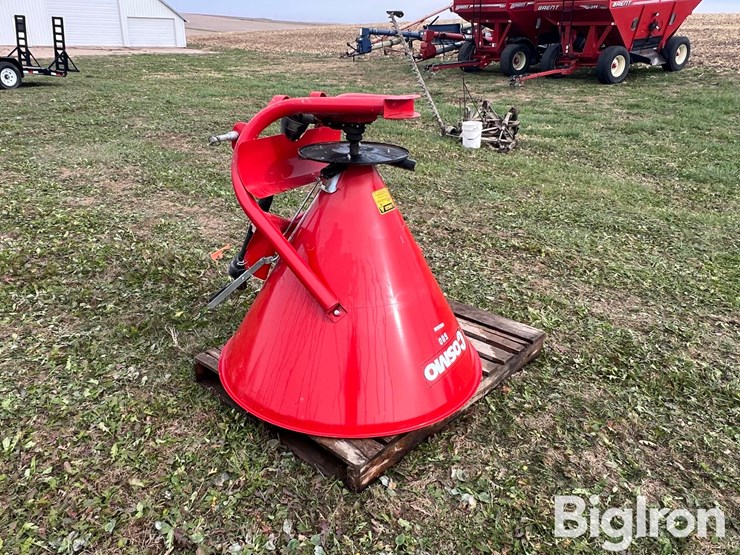 cosmo-500-3-pt-spreader-image-1