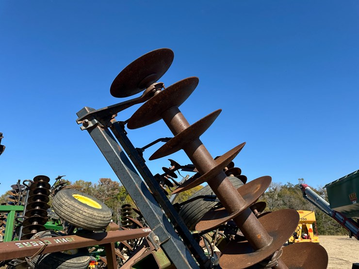 john-deere-26-image-28