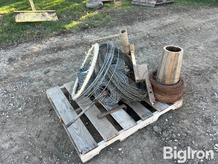 pallet-of-fencing-wire-image-7