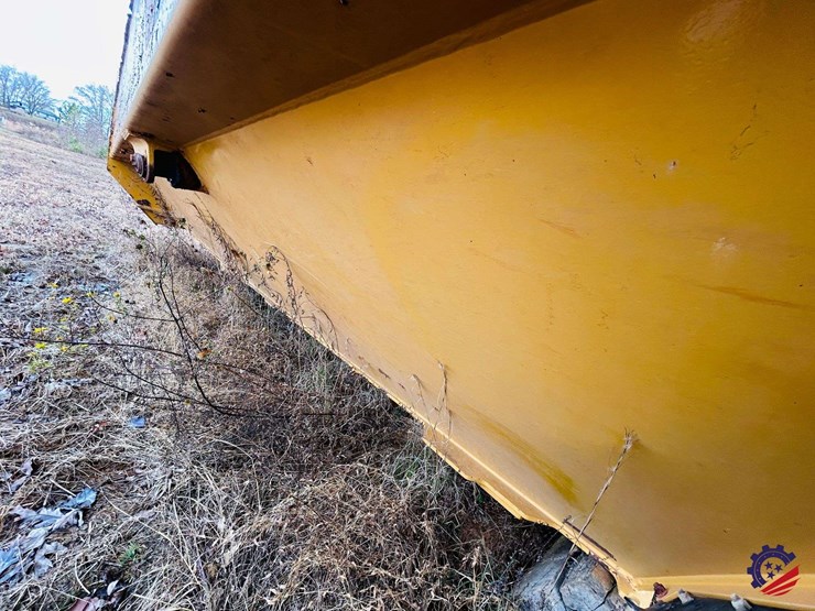 caterpillar-725c-image-25