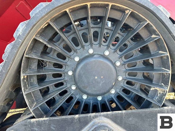 2014-case-ih-370-image-77