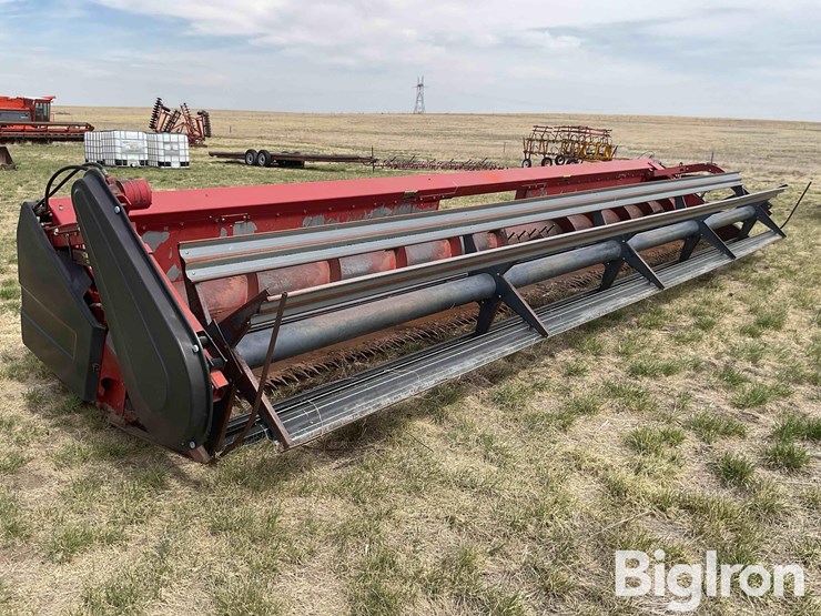 1990-case-ih-1010-image-3