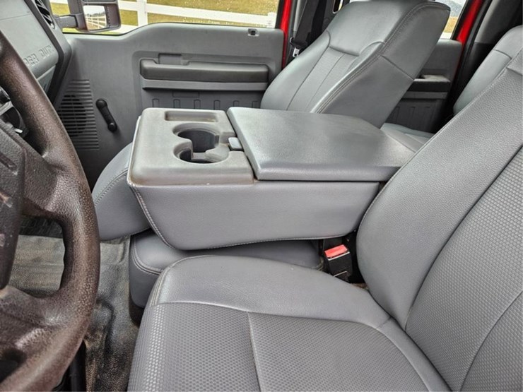 2016-ford-550-image-50