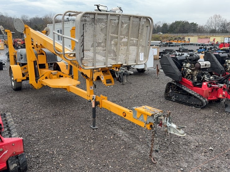 #2058-•-2018-haulotte-3632t-electric-towable-boom-lift-image-2