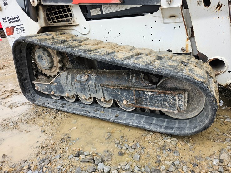 2018-bobcat-t770-image-61
