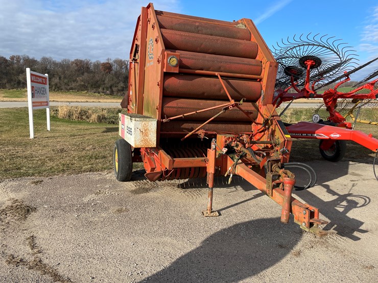 #1408-•-omc-596-roll-baler-image-3