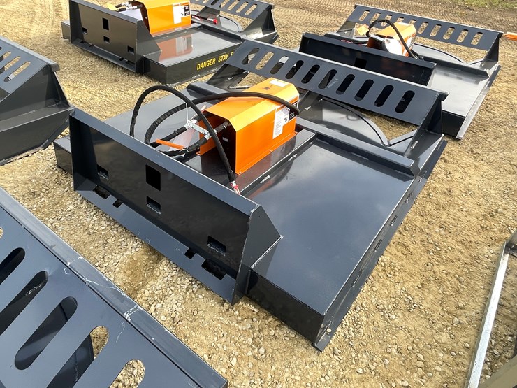 #3247-•-wolverine-72"-skid-steer-brush-cutter-image-1