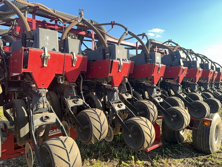 case-ih-1200-image-59