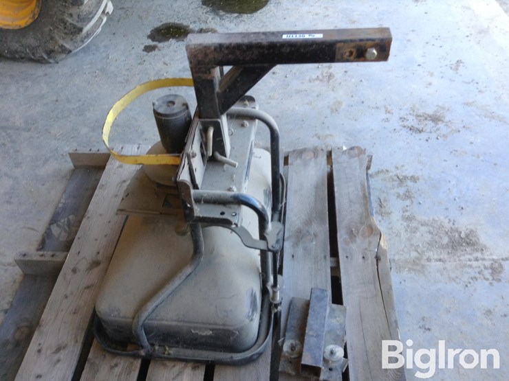 fimco-receiver-hitch-mount-rotary-seeder/spreader-image-2