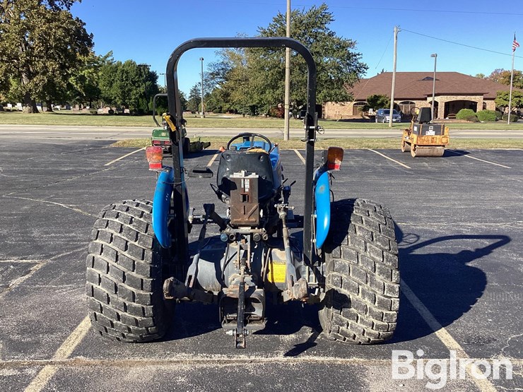 new-holland-3930-image-6