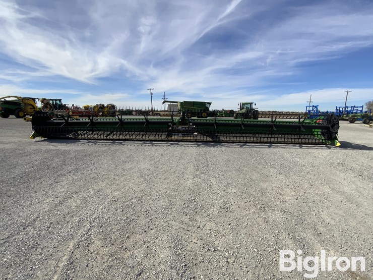 2020-john-deere-745fd-image-2