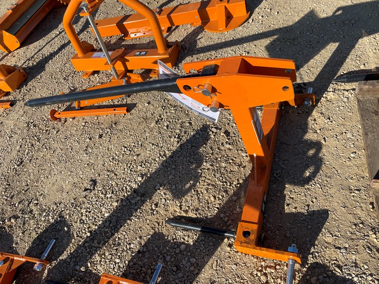 #3397-•-wolverine-3-point-bale-spear-image-1