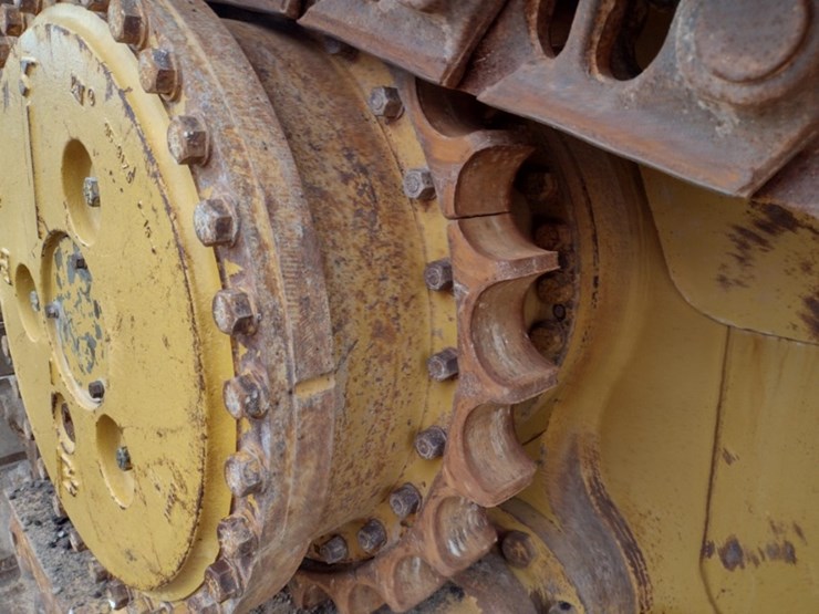 2004-caterpillar-d6r-xl-image-31