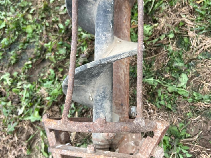 auger-w/-gas-engine-image-11