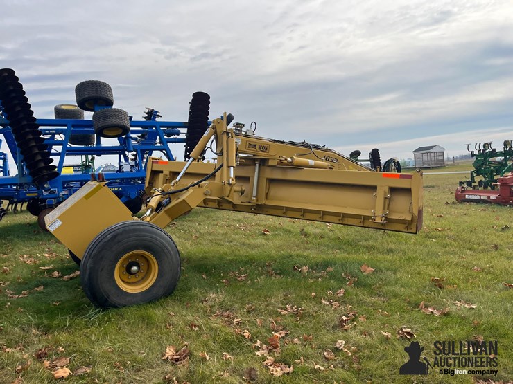 2017-landoll-1632rs-rear-steer-pull-type-grader-image-5