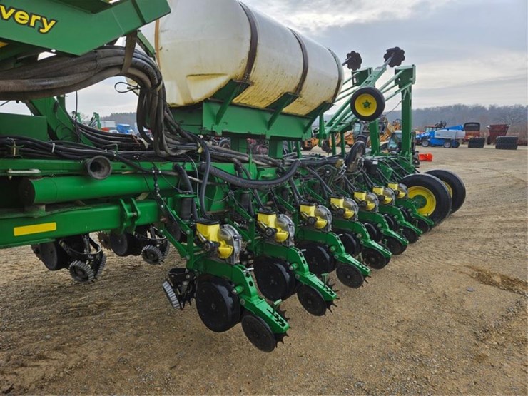 john-deere-1770nt-image-21